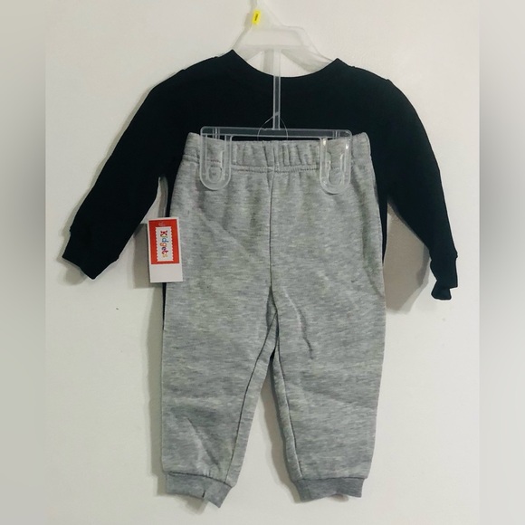 Boy’s 2pcs set sweatshirt explorer truck pullover / jogger gray 12M - Picture 2 of 4